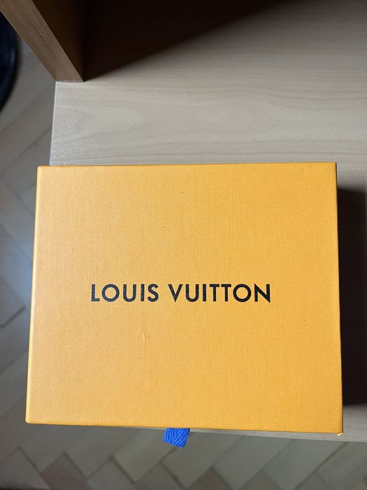 Кожен портфейл, LV Wallet