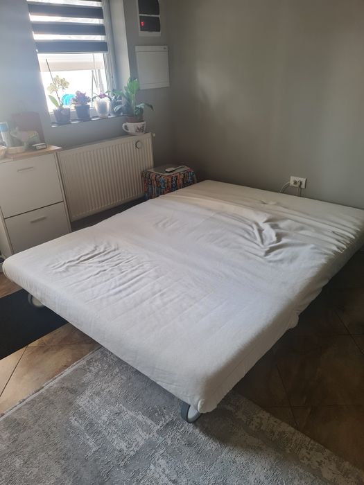 Vând canapea extensibilă