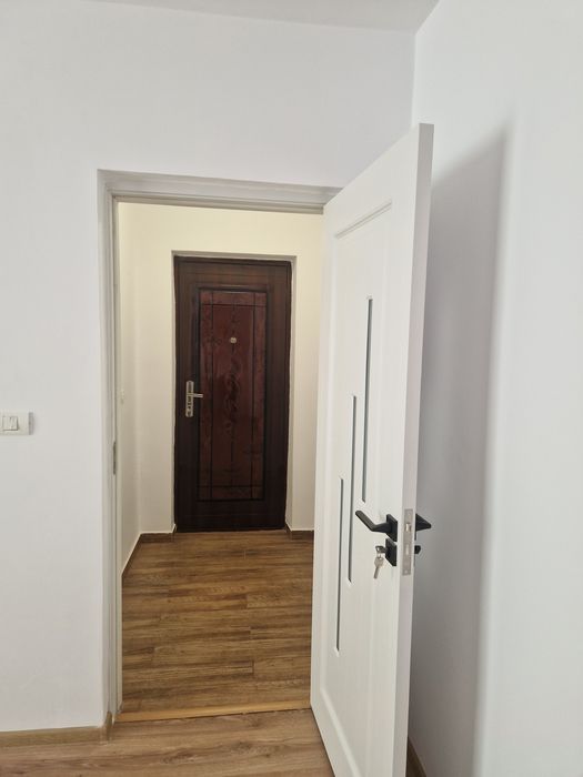 Vând apartament 2 camere localitatea Adjud Județul Vrancea