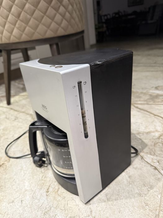 Електрическа кафеварка,цена 10 евро.