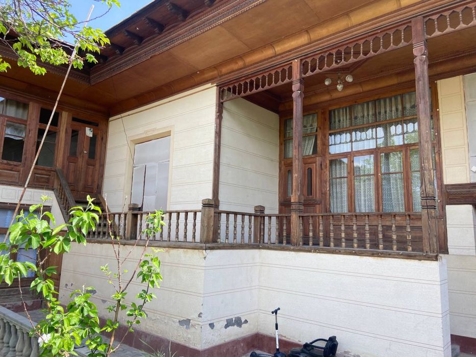 уй ховли сотилади Хасанбой Юнусобод 10 сотих + 2 захвати бор