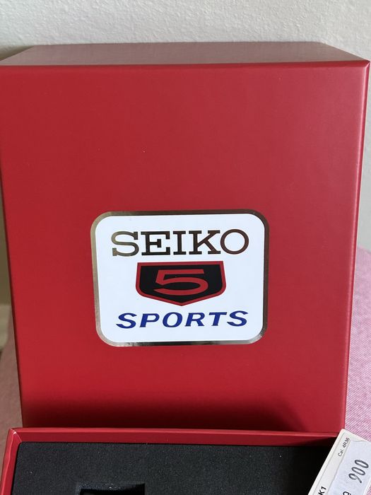 SEIKO 5 Sports Pepper Limited Edition