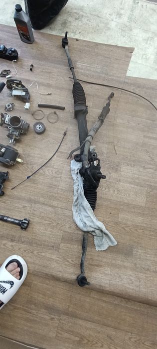 Продам запчасти Карина е