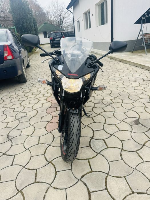 Honda cbr 125 a1 16 ani