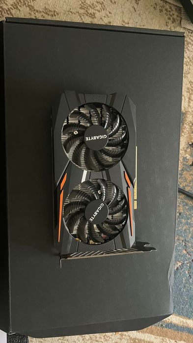 Видеокарта 1050 gigabyte 2gb крутая