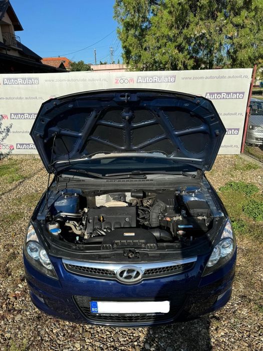 HYUNDAI i30 2010 — imagine 4