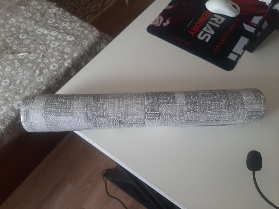 Продам в упаковке обои
