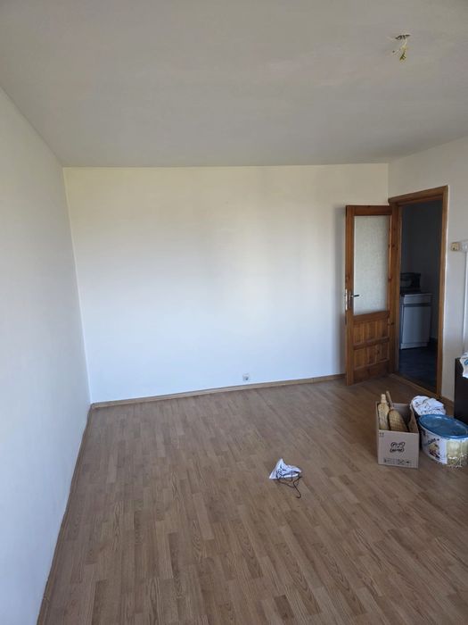 Vand Apartament 2 camere  decomandat