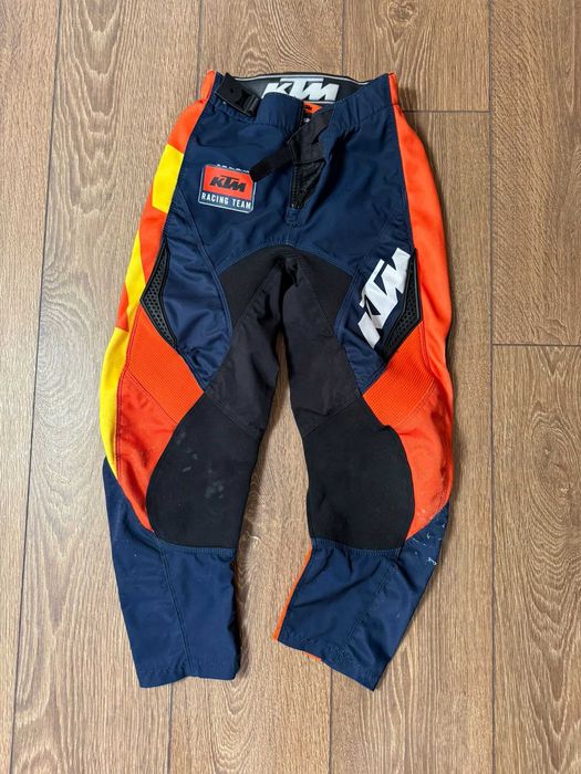 Casca tricou pantaloni cizme motocross copii KTM