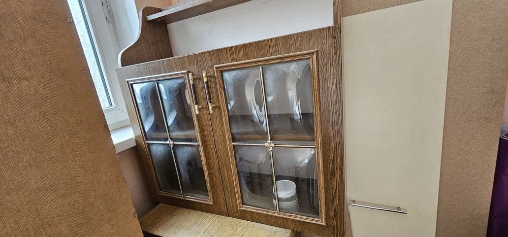 Шифонеры и шкафы