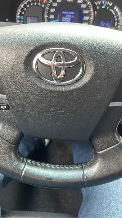 Продам крышку аэрбага камри 50 европеец