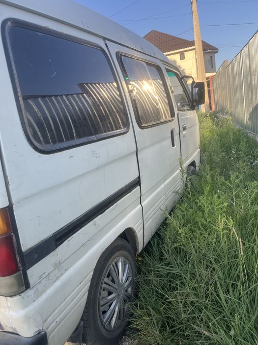 Daewoo Damas.
