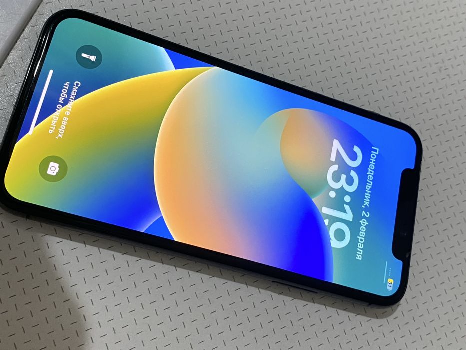 Продам айфон х в хорешем сост