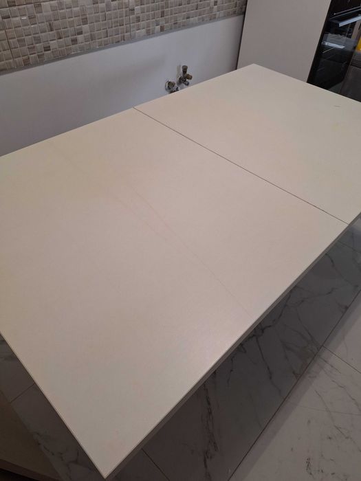 Masă de bucătărie extensibilă