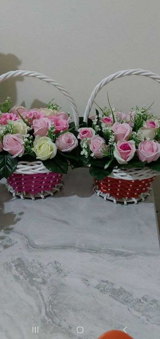 Qo'l mehnati asosida tayyorlangan GULLAR