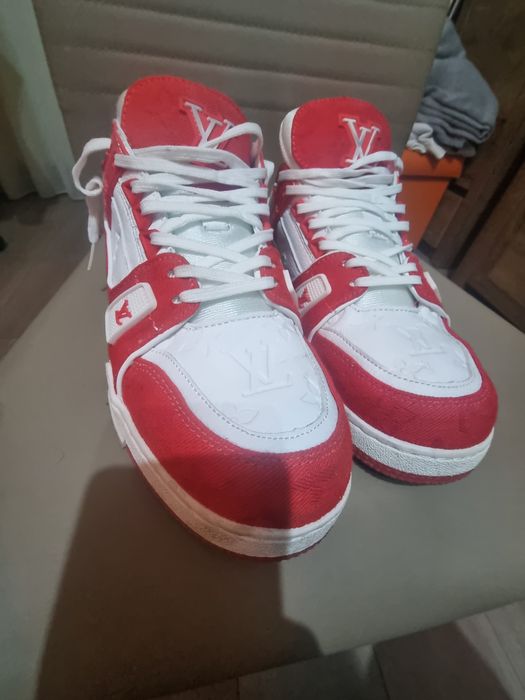 Lv trainer culoare rosu