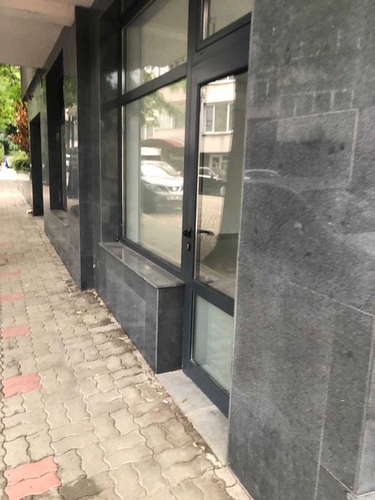 Дава се под наем Офис в София, Оборище - 40 кв.м за 1176.57 € - Снимка #1