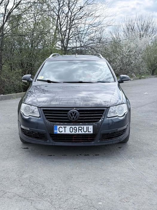 Vând Volkswagen Passat B6 Break 2.0 TDI