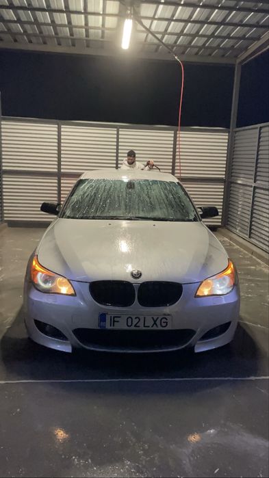 Vand sau schimb  cu passat b5.5 sau bmw e90.e60E 60 520i