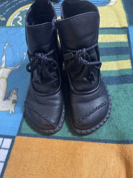 Продаются демисезонные ботинки