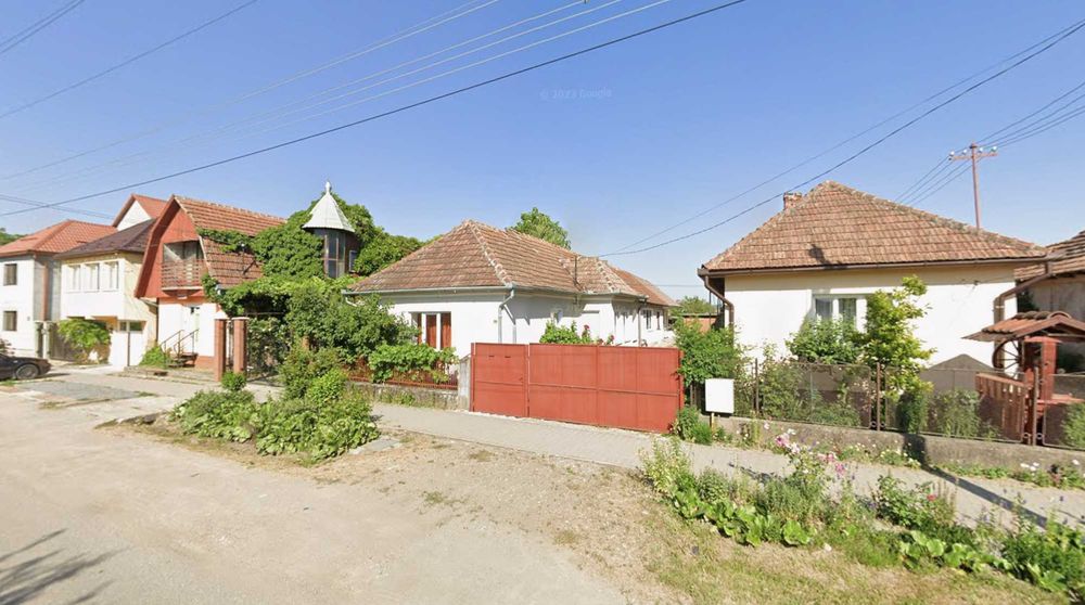 Casă 5 camere + teren 1475 mp + utilități – Pericei