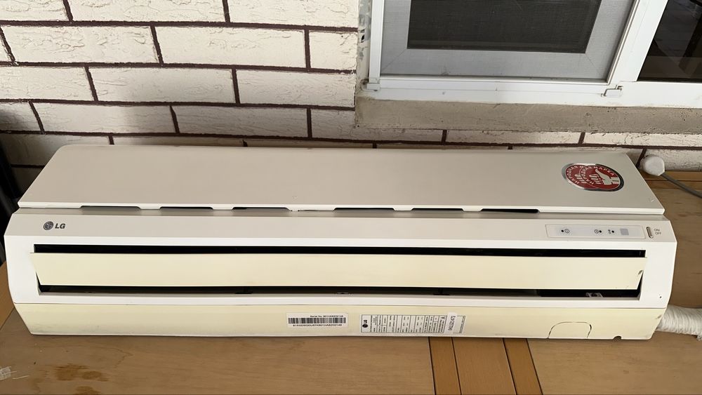 Кондиционер LG.