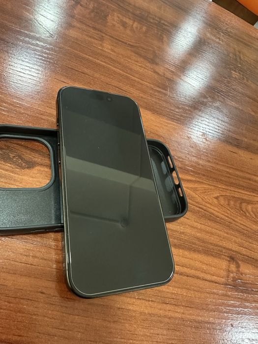 Продам Iphone 16pro 128