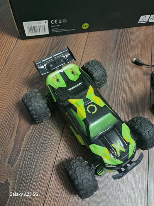 X monster masina cu telecomanda