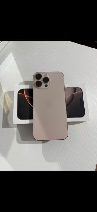 iPhone 16 Pro Max