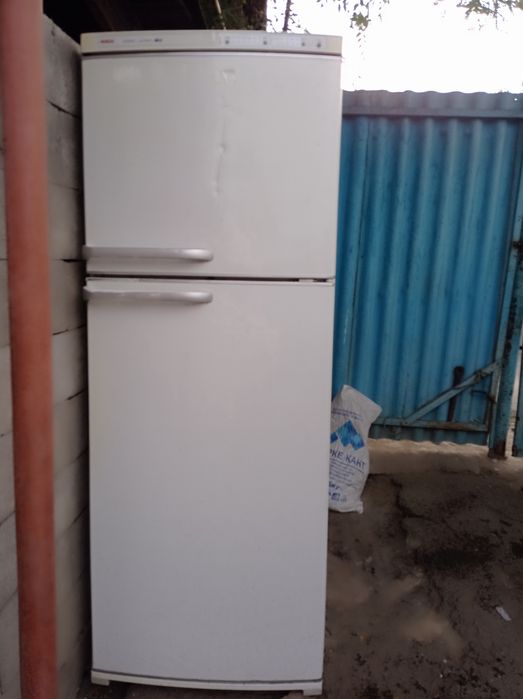 Продается холодильник
