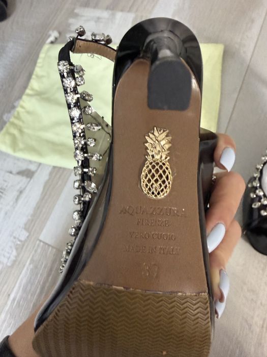 Aquazzura дамски обувки на ток с камъни