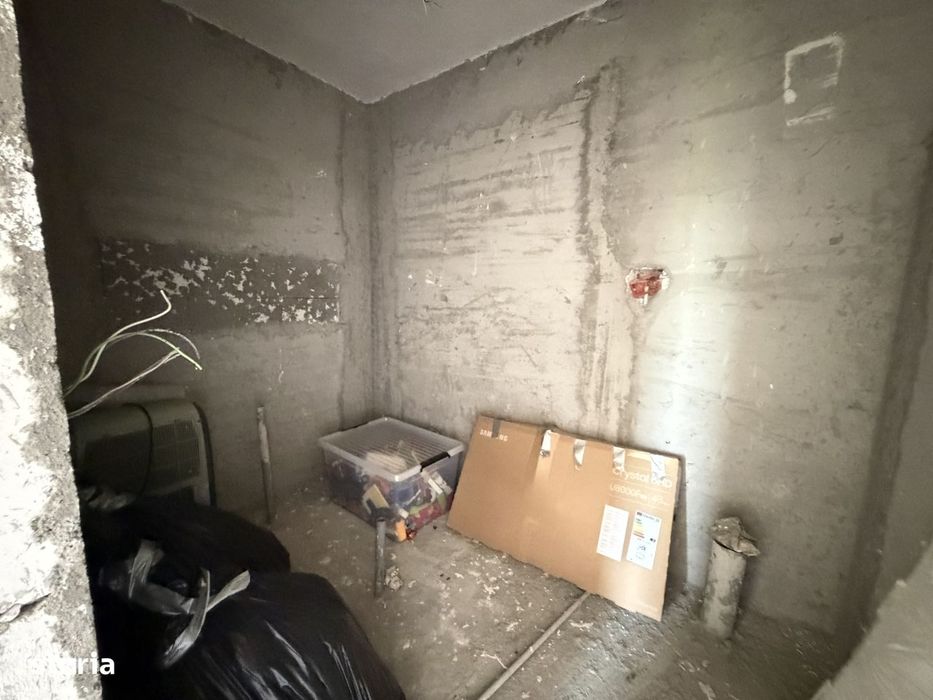 Casa - Zona Ultracentrala, Mioveni, zona Pompieri, 750 mp, deosebita