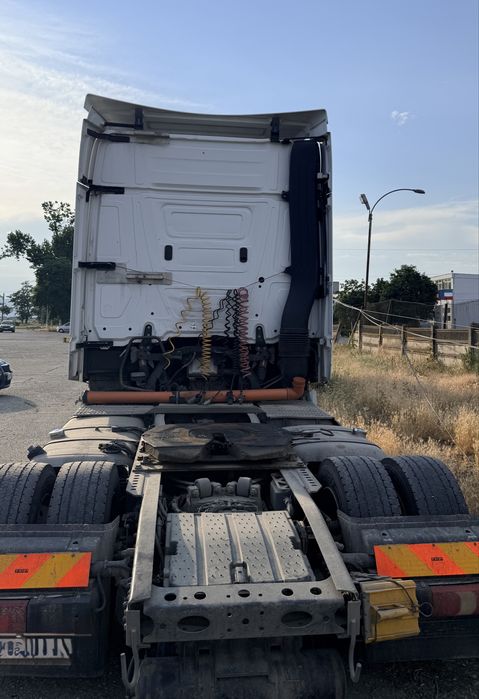Mercedes Actros mp4