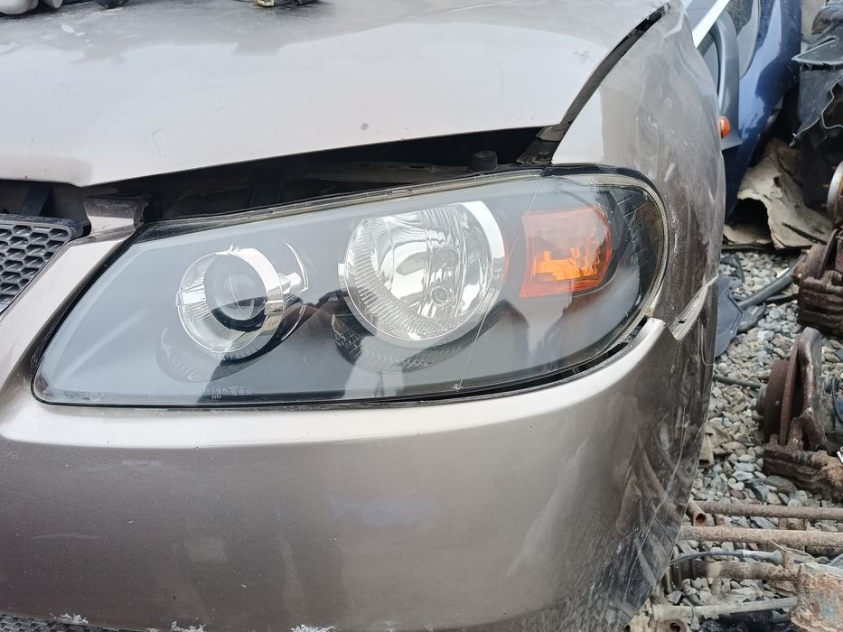Nissan almera фары оригинальные