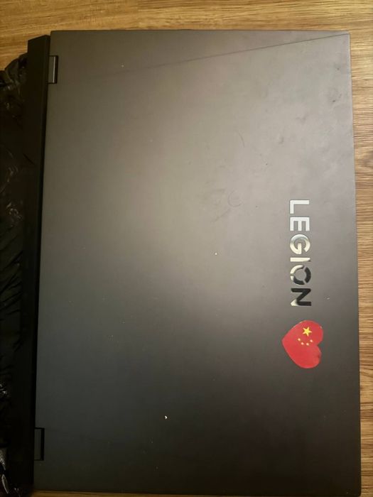 Lenova legion 1 yil ishlatilgan holati ideal