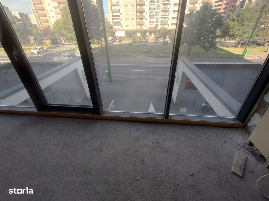 Spatiu birou zona Tractorul