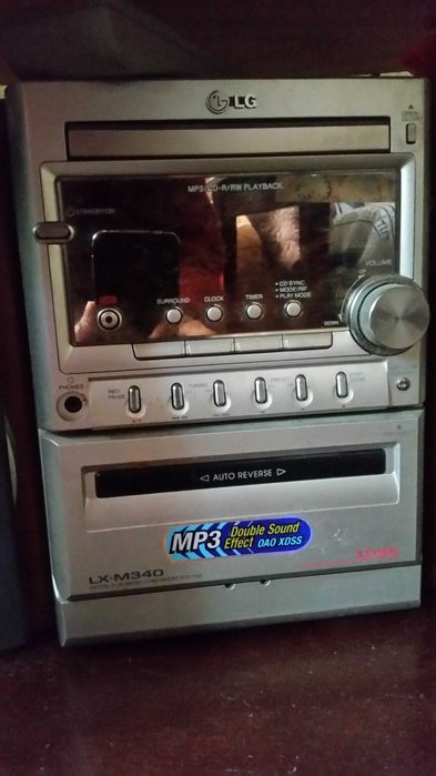 Продаю музыкальный центр