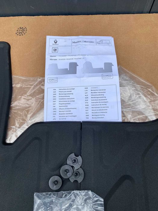 Set presuri covorase cauciuc Renault Master Opel Movano noi originale