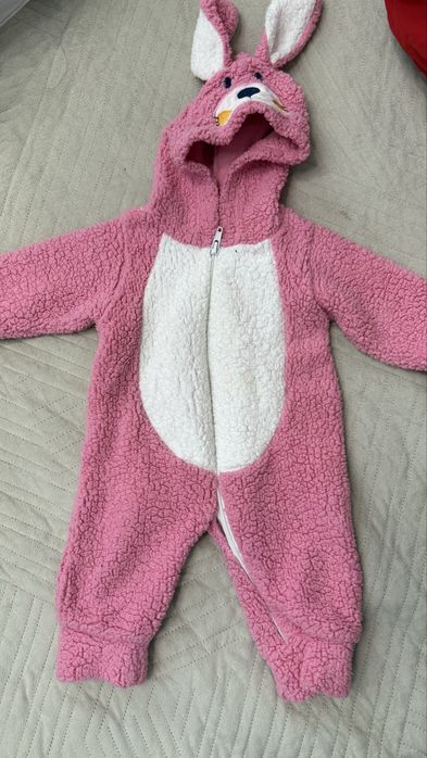 Продам детские комбинезоны и куртки