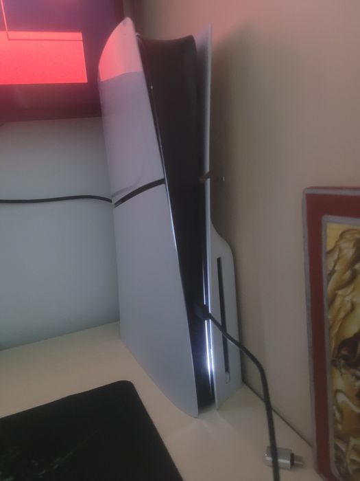 ps5 slim încă un an în garanție cu controler, nfs rivals și gta5