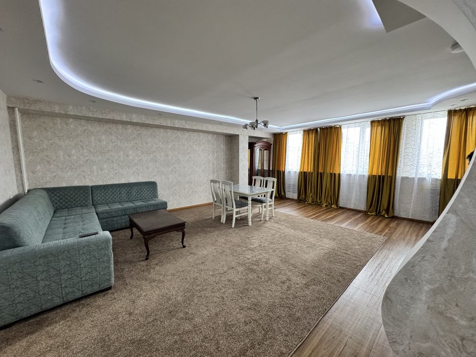 Oybek metro Arenda Mirobod bozori yonida