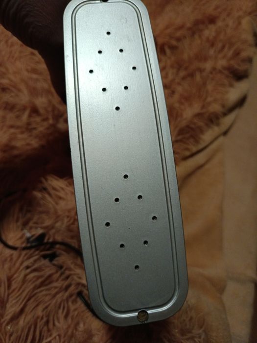 Декоративна лампа със движещи се рибки на ток.