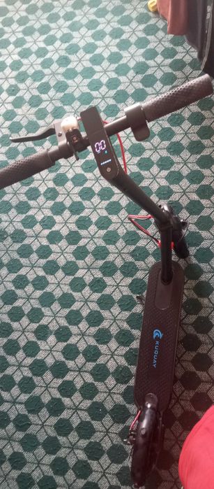 Электросамокат KUQUAY