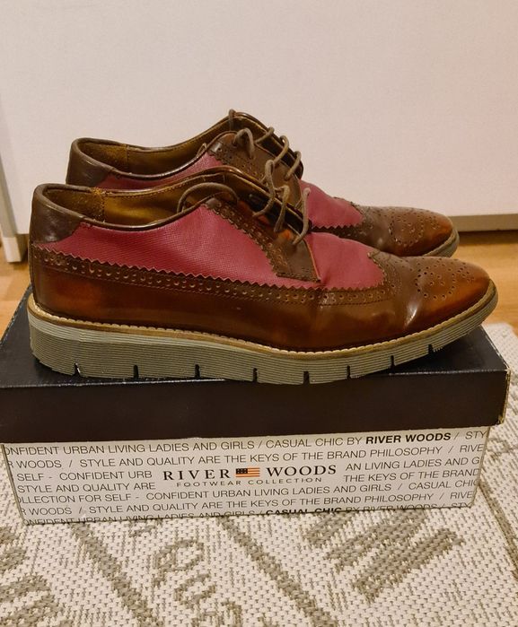 Pantofi din piele