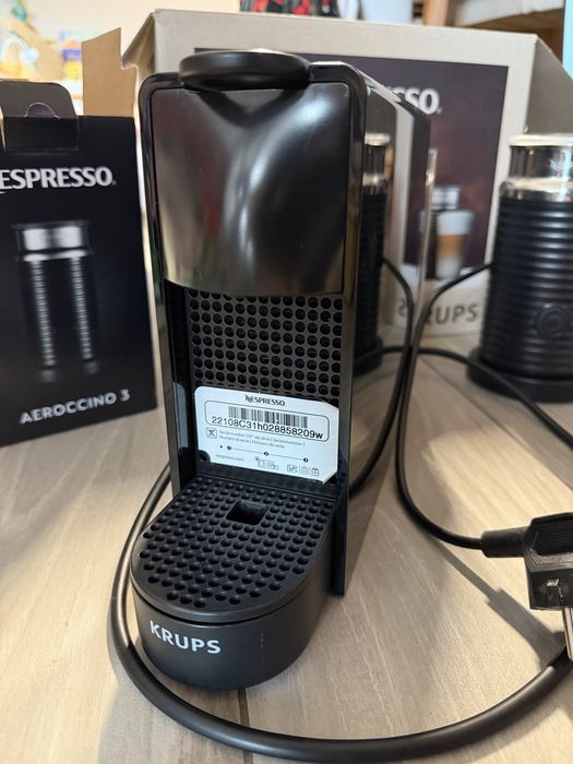 Кафемашина Nespresso Essenca Mini