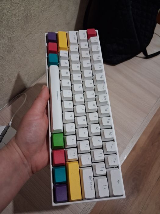 Продам игровую клавиатуру