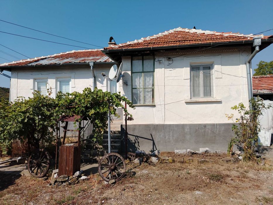 Продава се Къща в с. Прекръсте, Област София-област - 75 кв.м за 467 €/кв.м - Снимка #3