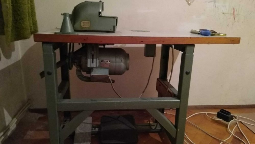 Професионална шевна машина немска трифазна