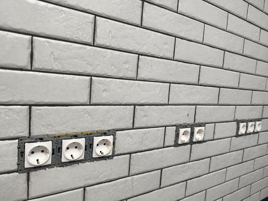 Електротехник - Ел. Услуги , Ел. Инсталации