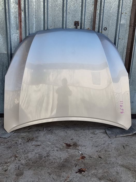 Капот на  Subaru Outback BR.